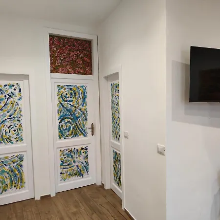 Luxury Berto טאורמינה
